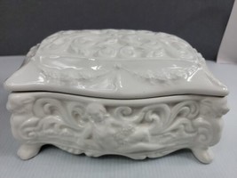 R. Capodimonte Italy Jewelry Box Trinket 2 Piece Raised Nudes Footed Box 40-5 - £31.59 GBP