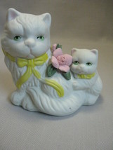  Figurine Statue White Persian Cat  Kitten Upraise Flower Leaves Bisque Porcelai - £9.50 GBP
