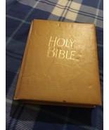 Vintage Holy Bible Southwestern Company Family Bible 1962 - - $350.35 MXN