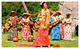 Ladies of Hawaii dancing in the Kodak Hula Show Hawaii Postcard Posted 1988 - £9.84 GBP