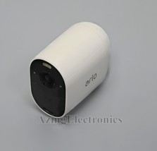 Arlo Essential VMC2030 Spotlight Single Wireless Indoor/Outdoor Camera  - $304.44 MXN