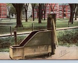 Harvard Vieux Pompe Cambridge Ma Massachusetts 1911 DB Carte Postale Q1 - $3.02