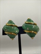 Vintage Signed Kenneth J. Lane Gold &amp; Jade Color Seashell Clip Earrings ... - £68.35 GBP
