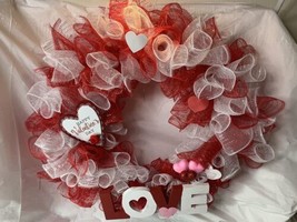 Handmade Mesh Valentine&#39;s Day Wreath Red White Love Hearts 24 Inch Diameter - $14.88