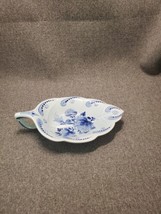 Delft Hand Painted Leaf Dish with Handle, Signed - £16.61 GBP