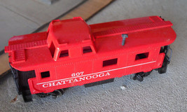 Vintage 1970s HO Scale Tyco Red Chattanooga 607 Caboose Car - $15.84