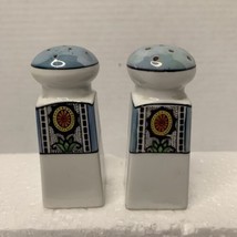 Vintage Lusterware Ceramic Salt And Pepper Shakers Boho Sunflower Blue Accents - £6.39 GBP