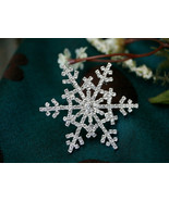 Rhinestone Snowflake Brooch Christmas Gift Crystal Snowflake Pendant/Pin - £16.28 GBP
