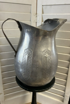 Vtg Aluminum Pitcher Farmhouse 10&quot; Pressed decorated Rustic Grannycore Art deco - £20.22 GBP