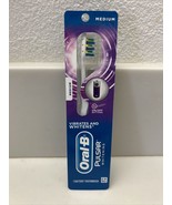 Oral-B 3D White Luxe Pulsar Battery Powered Medium Bristle Toothbrush - £8.82 GBP