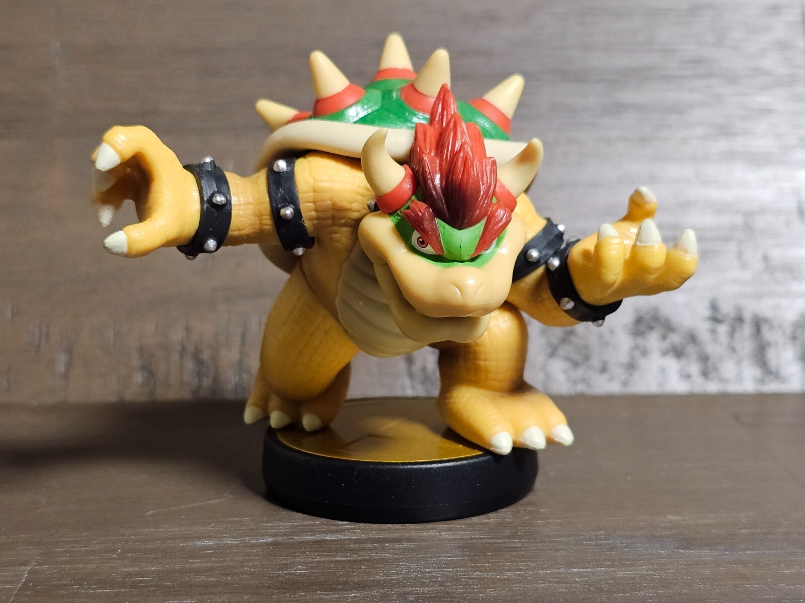 Nintendo Bowser Amiibo Super Smash Bros Ultimate Character Fighter Figure - $9.85
