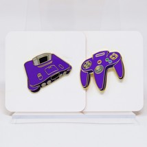 Nintendo 64 N64 Console &amp; Controller 1.5&quot; Enamel Pin Set of 2 (Purple) - £23.53 GBP