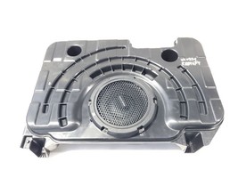 2017 Maserati Levante OEM Rear Bass Subwoofer Assembly 670100017 - $2,173.45 MXN