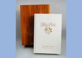 Vintage Treasured Memories Edition Bible w/CEDAR Box~ Teamsters Local 771 Union - £33.10 GBP