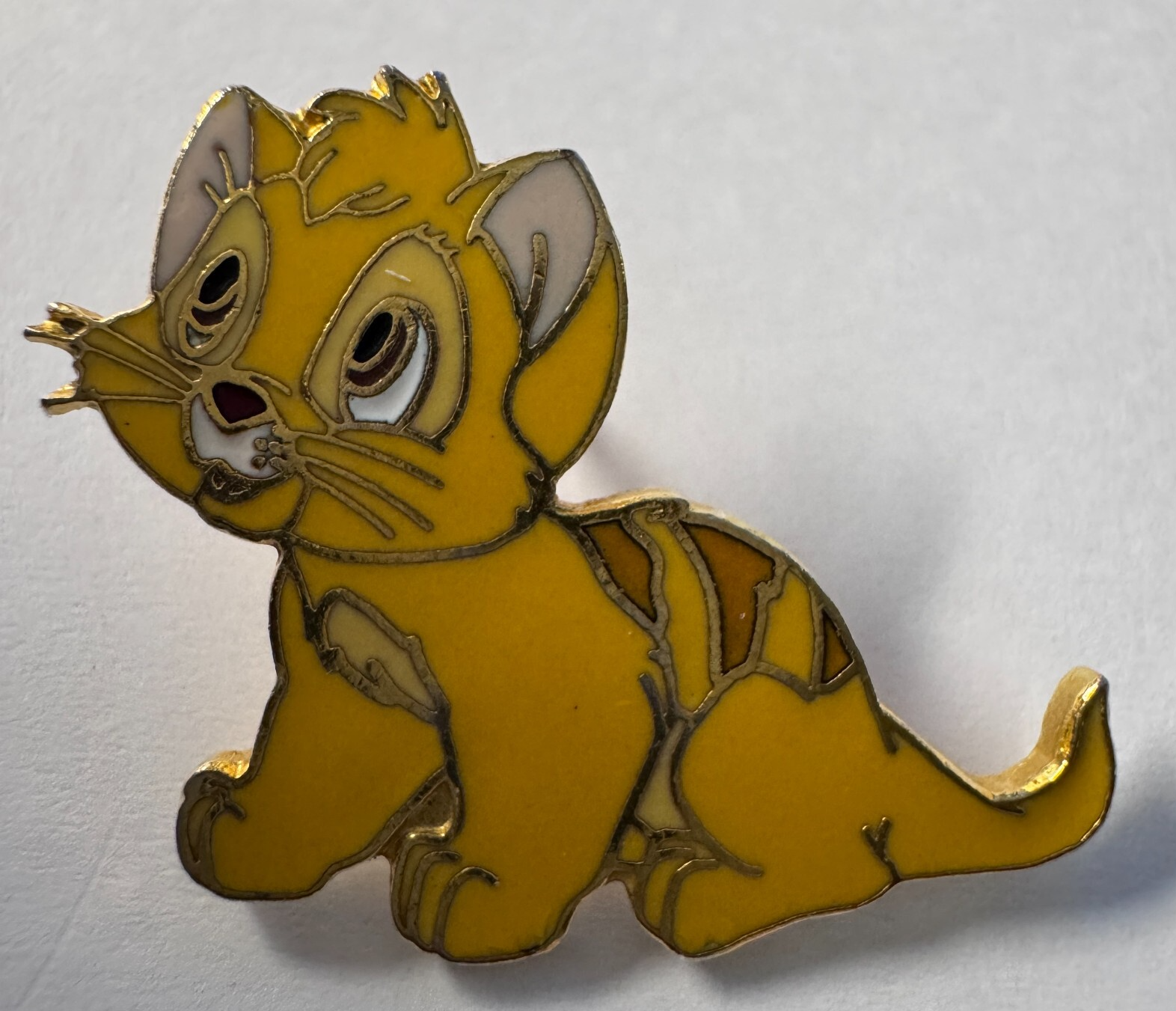 Disney Vintage 1988 Oliver Cat - Kitten from Oliver &amp; Co. RARE HTF Pin 2... - £22.20 GBP