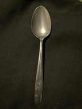 Oneida Thor Stainless Starlet Serving Spoon 7 1/4" long - £3.72 GBP