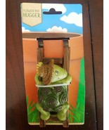 Flower Pot Hugger Turtle - $355.23 MXN