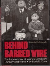 Derrière Acéré Wire: The Imprisonment De Japonaise Americans During Monde War II - £6.85 GBP