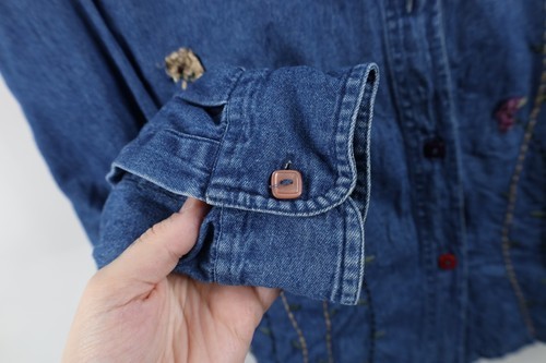 Vtg 90s Streetwear Womens 1X Distressed Embroidered Flower Denim Button Shirt Item image 10