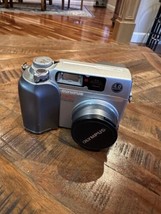 Olympus CAMEDIA C-4000 Zoom 4.0MP Digital Camera Silver With Strap For P... - $9.90