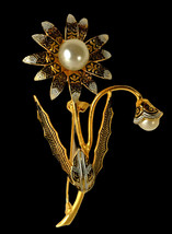 Vintage Damascene flower Floral pin brooch Enamel on metal with faux pearls - £7.62 GBP