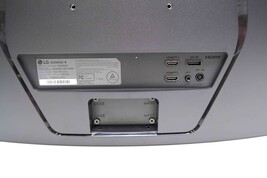 LG UltraGear 32GS60QC-B 31.5" QHD AMD FreeSync Gaming Monitor  image 6