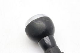08-14 MINI COOPER CLUBMAN M/T MANUAL TRANSMISSION SHIFTER SHIFT KNOB BOOT E3586 image 4