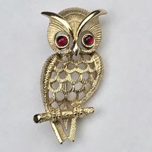 Owl Red Jeweled Eyes Gold Tone Brooch Pin Vintage Metal Brooch By Avon - £7.95 GBP