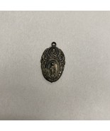 Vintage Catholic Saint Mary Lady Mt Carmel Jesus pendant - $556.74 MXN