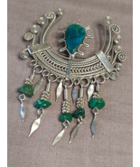 Ethnic Swirl &amp; Cresent Style Silver Wire Brooch With Green Eilat Stones - $777.84 MXN
