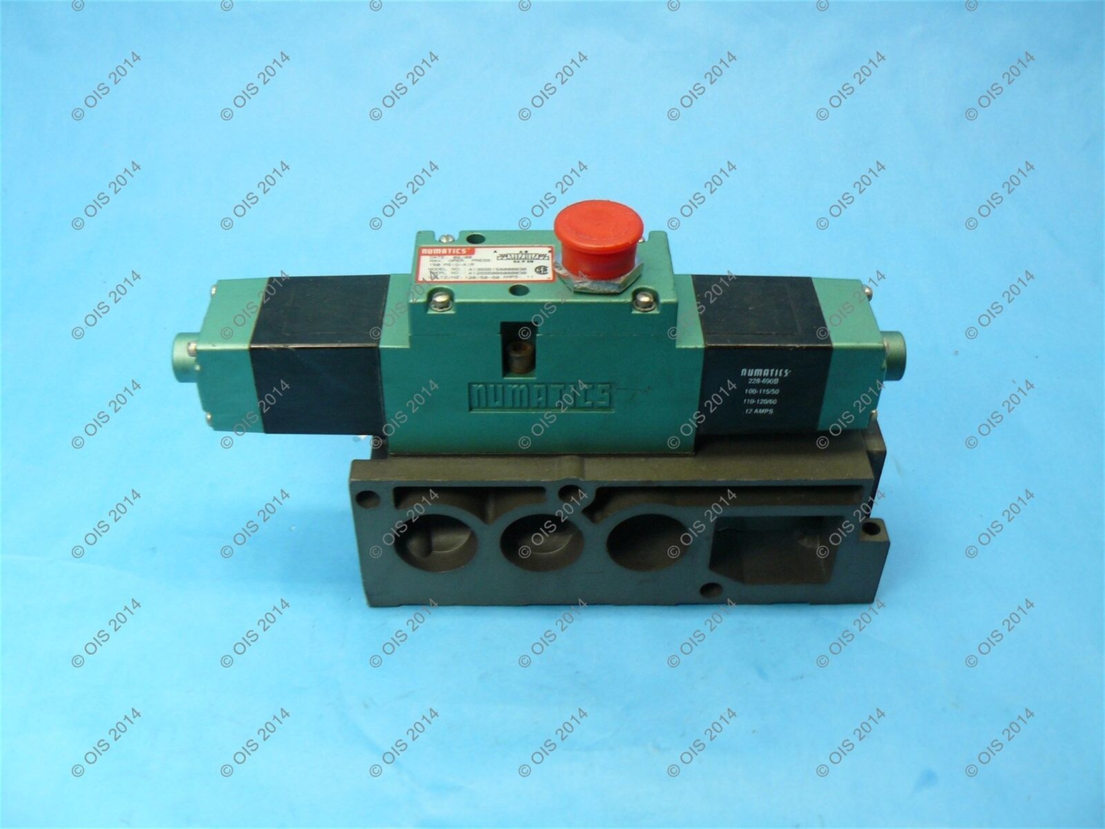 Numatics A13SS5158000030 Double Solenoid Valve 120 VAC With Base NNB - $343.49