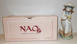 Nao By Lladro Porcelain Tender Love Girl Holding Birds Nest 7&quot; Figurine In Box - £67.25 GBP