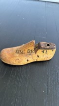 Wooden Antique Cobbler Shoe - £8.48 GBP