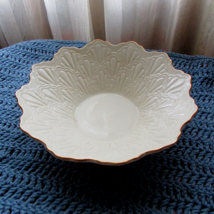 LENOX decorative bowl 7.5&quot; top 4&quot; bottom diam. cream 24K gold trim (hall... - $29.70