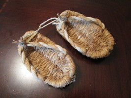 Antique 1900s rice straw sandals, 7&quot; x 4&quot; , hand made [japbx] - $105.92