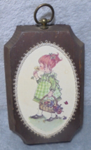 Vintage Holly Hobby Wood Wall Art Little Girl In the Garden Plaque Picture Hang - £7.42 GBP