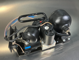 2003-2006 mercedes r230 sl500 sl600 rear hydraulic suspension valve bloc... - $419.87