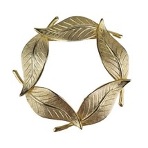 Gold Tone Wreath Of Leaves Brooch Leaf Simple Fashion Costume Jewelry Vi... - $5.00