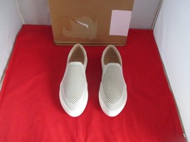 JOURNEE COLLECTION Women&#39;s Faybia Sneaker $85 - US Size 9 - Stone - #860 - $24.74