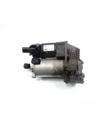 Mercedes W221 S550 air suspension compressor pump, 2213201704 - $3,343.82 MXN