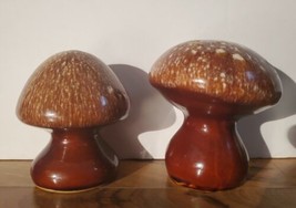 Vintage Mid Century Mushroom Hull ? USA Brown Drip Salt and Pepper Shakers MCM - £22.15 GBP