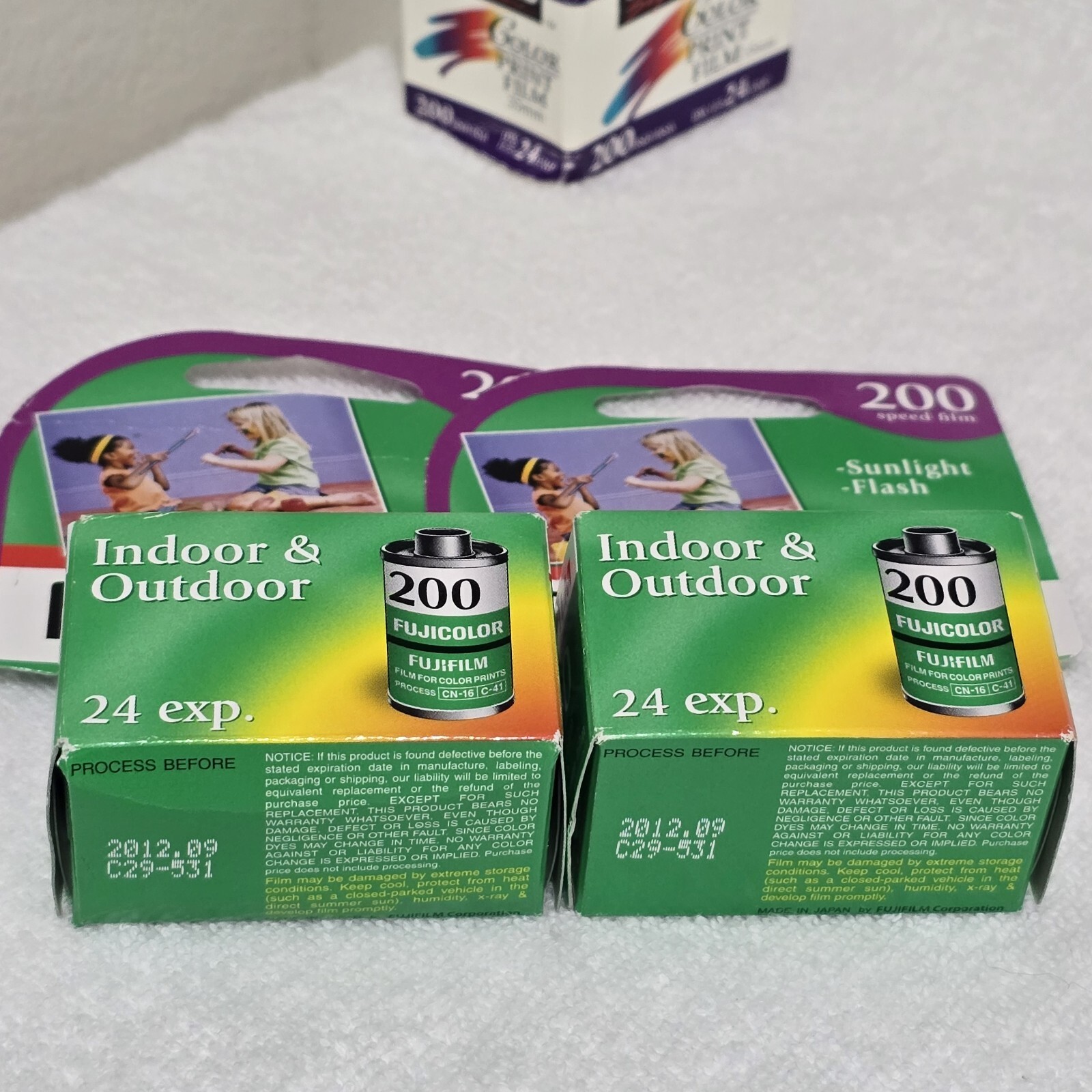 Large Lot of 11 rolls Fujifilm Polaroid Kodak 35 mm film - EXPIRED Item image 7