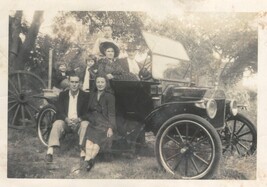 Antique Ford ? Model T 1920's Rural Family Photo Early Family In Car c1915  - $24.99
