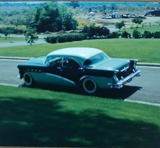 Buick Century Presso Manila Cimitero 1957 Rosso Border Kodachrome 35mm S... - £9.90 GBP