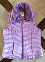 SUSAN BRISTOL Thistle Pink Satiny Quilted Vest w/ Removeable Faux Fur Co... - £15.58 GBP