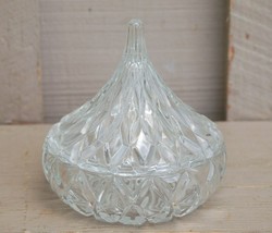 Old Vintage Clear Pressed Glass Candy Nut Dish w Lid Home Shelf Mantel Decor - £17.32 GBP