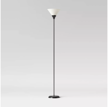 Room Essentials™ ~ 3-Way Switch ~ Floor Lamp ~ Black Finish ~ Plastic Shade - £29.89 GBP