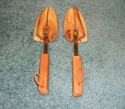 Johnston Murphy Men&#39;s Shoe Trees Cedar Wood Excellent (Mint) Condition M Medium - £15.75 GBP
