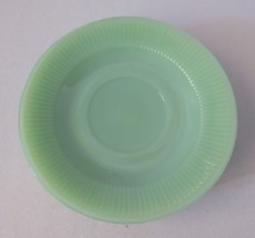 5 Vintage Fire King? Jadeite &quot;Jane Ray&quot; top and bottom 5 3/4&quot; saucers - £15.81 GBP