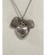Vintage Silver Tone Heart Charms Cluster Necklace American Eagle Outfitters - $456.16 MXN